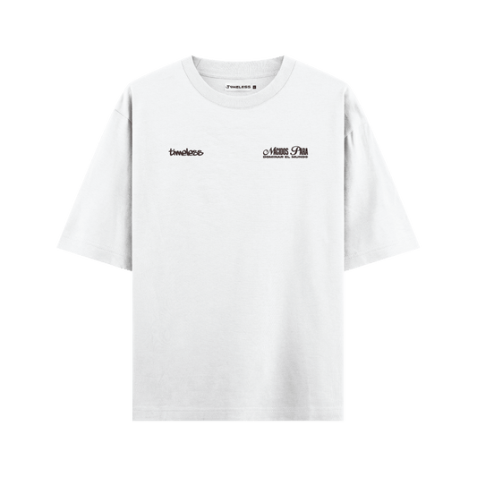 Camiseta Nacidos Para Dominar el Mundo